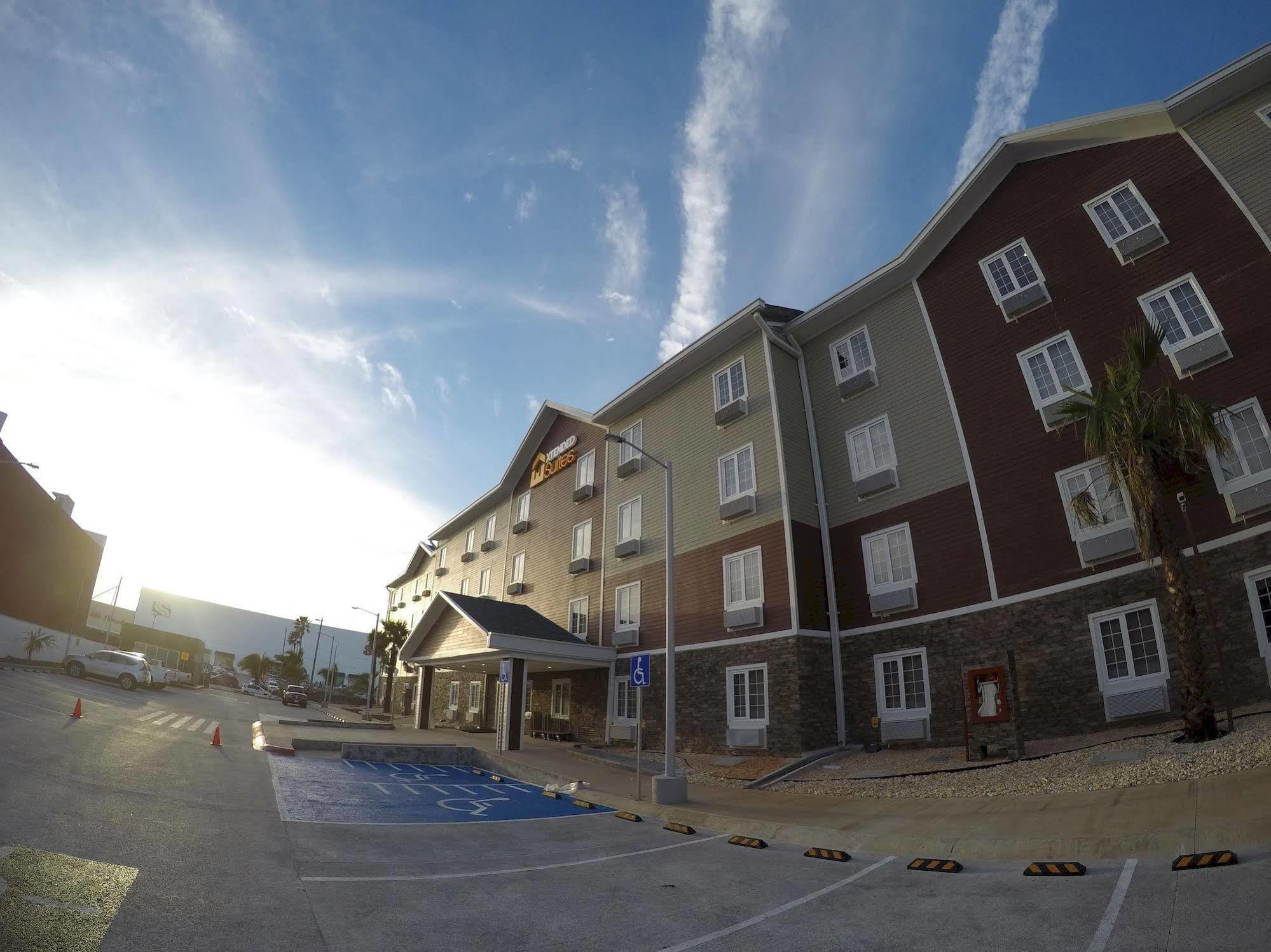 Extended Suites Coatzacoalcos Forum Exterior photo